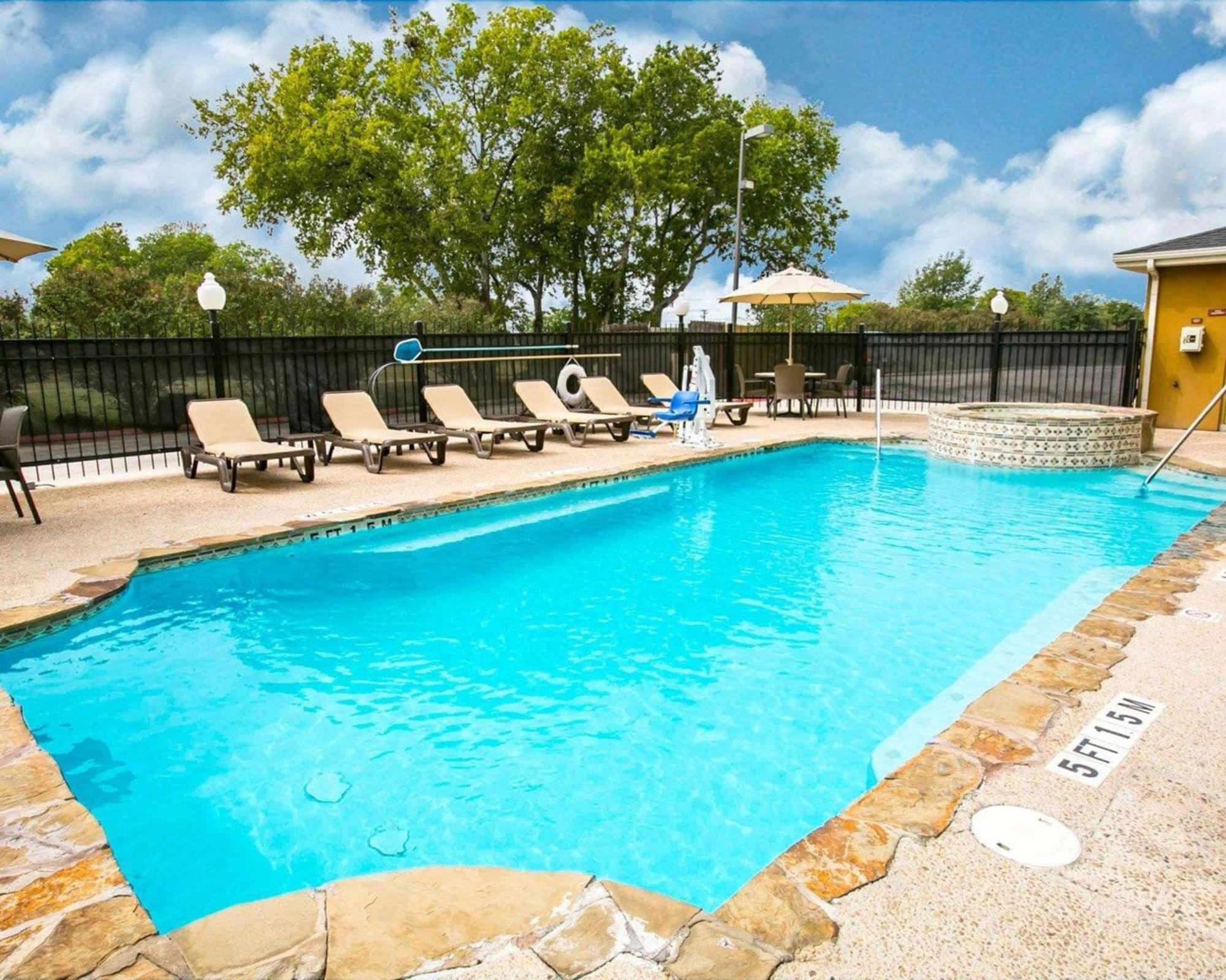Sleep Inn & Suites New Braunfels Exterior photo